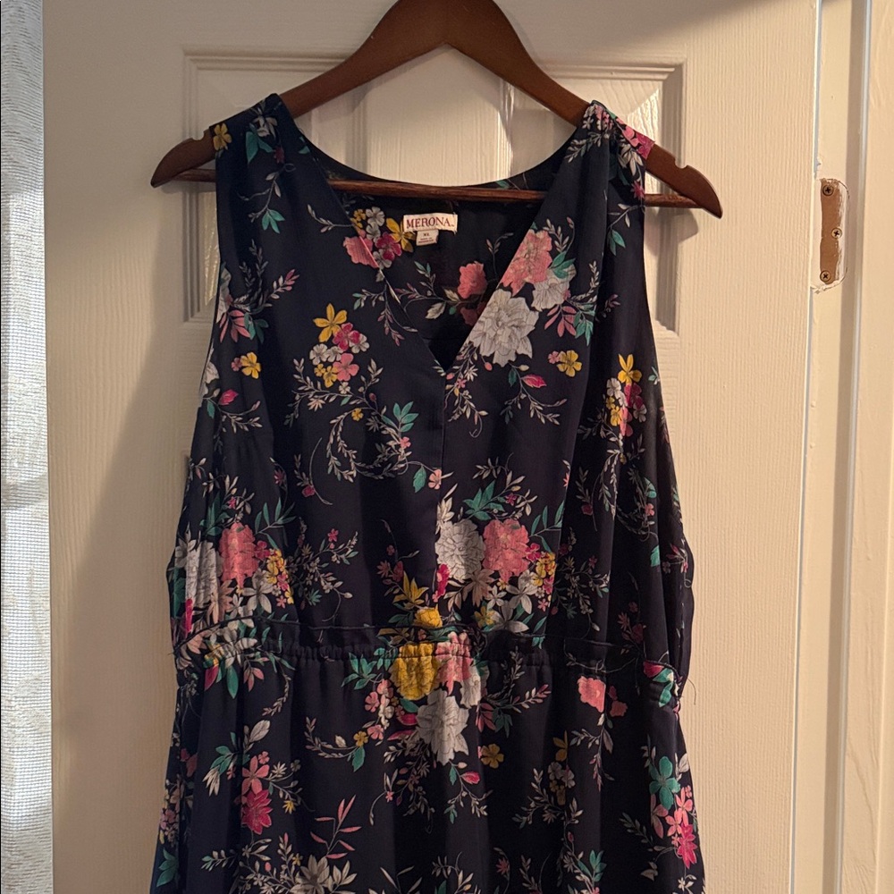 4/$15 Floral Sleeveless maxi dress